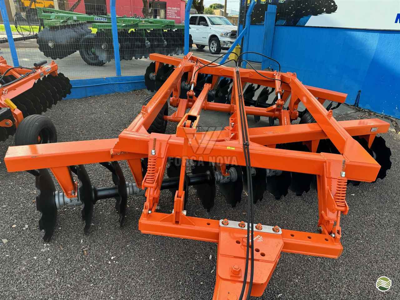 IMPLEMENTOS AGRICOLAS GRADE ARADORA ARADORA 28 DISCOS Força Nova Agrícola DOURADOS MATO GROSSO DO SUL MS